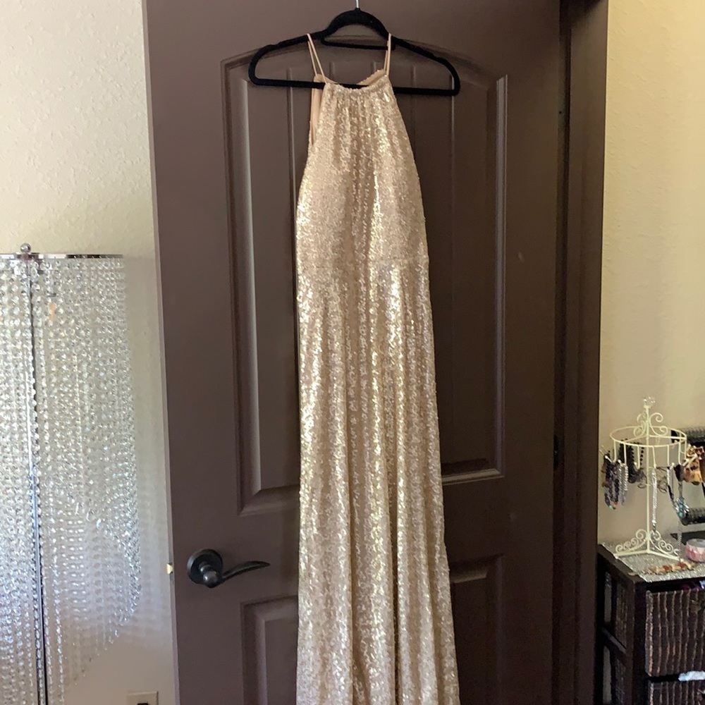 💫CLOSING SALE💫Gold sequin Bill Levkoff dress